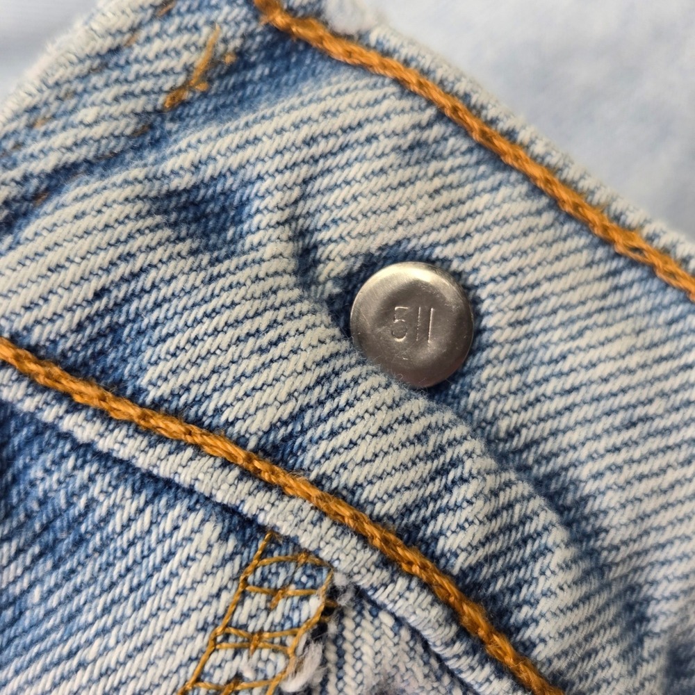 Vintage 90s Levis 560 Loose Fit Tapered Leg Jeans Men 36x30 Light Wash Denim USA - Picture 11 of 16